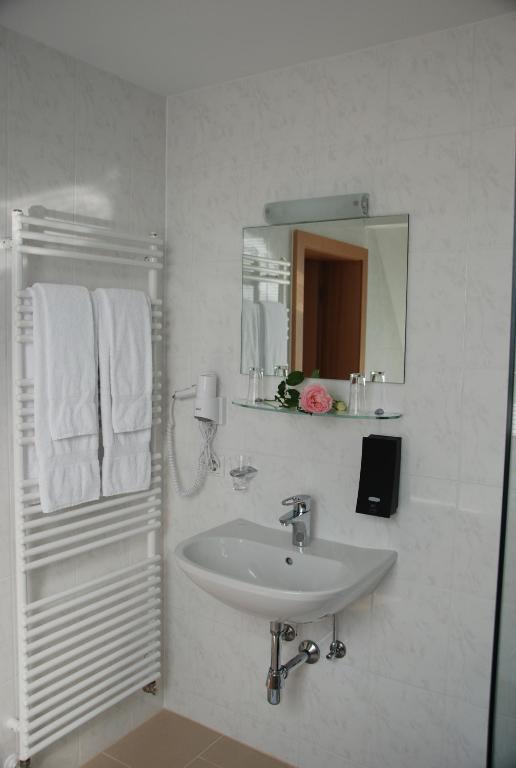 Hotel Lowen Bludenz Δωμάτιο φωτογραφία