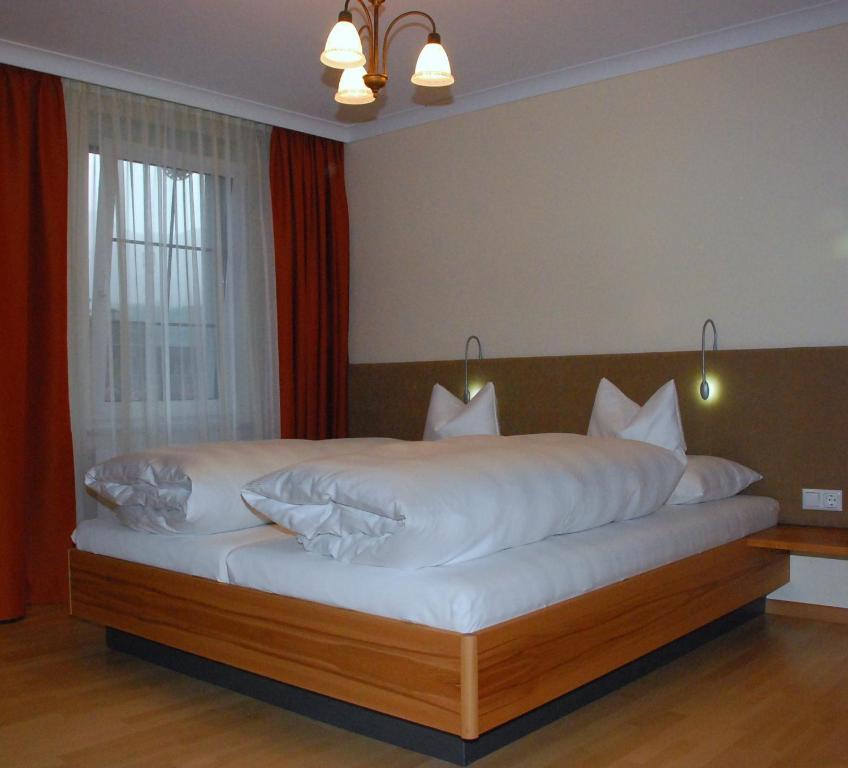 Hotel Lowen Bludenz Δωμάτιο φωτογραφία
