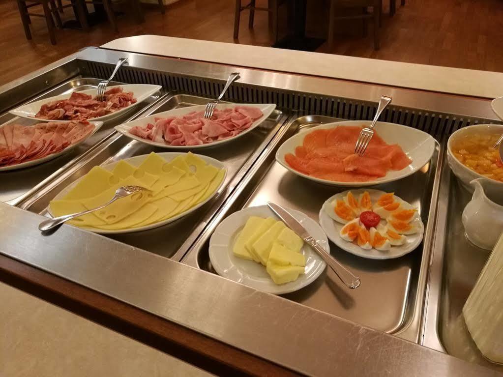 Hotel Lowen Bludenz Εξωτερικό φωτογραφία